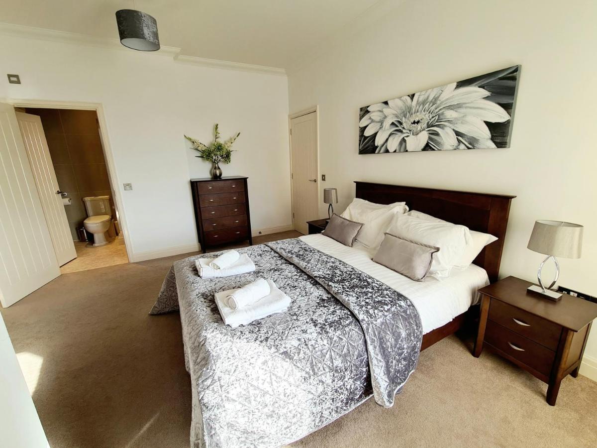 Vitamin Sea - Beachfront Apartment - Sleeps 4 Рамсгейт Екстериор снимка