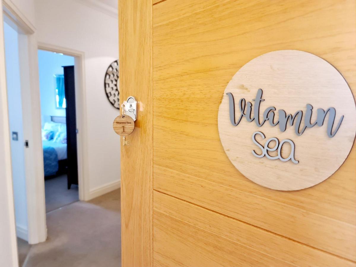 Vitamin Sea - Beachfront Apartment - Sleeps 4 Рамсгейт Екстериор снимка