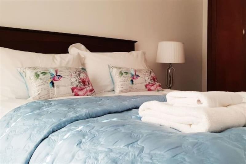 Vitamin Sea - Beachfront Apartment - Sleeps 4 Рамсгейт Екстериор снимка