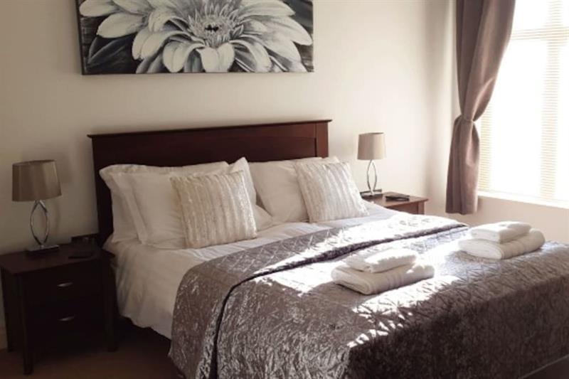 Vitamin Sea - Beachfront Apartment - Sleeps 4 Рамсгейт Екстериор снимка